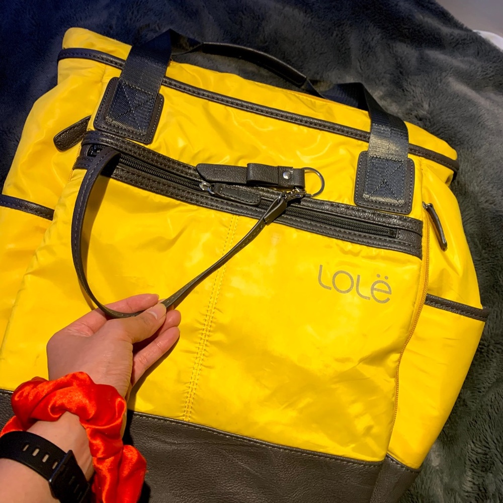 Lole tote bag with multiple pockets